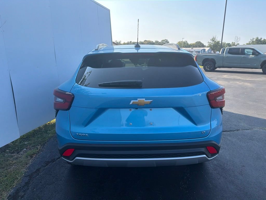New 2026 Chevrolet Trax LT FWD image 8