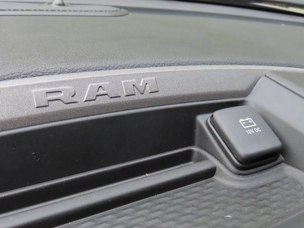 New 2024 RAM 2500 Tradesman w/ Chrome Appearance Group AWD/4WD image 13