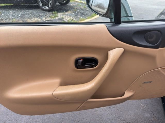 Used 1999 MAZDA MX-5 Miata image 21