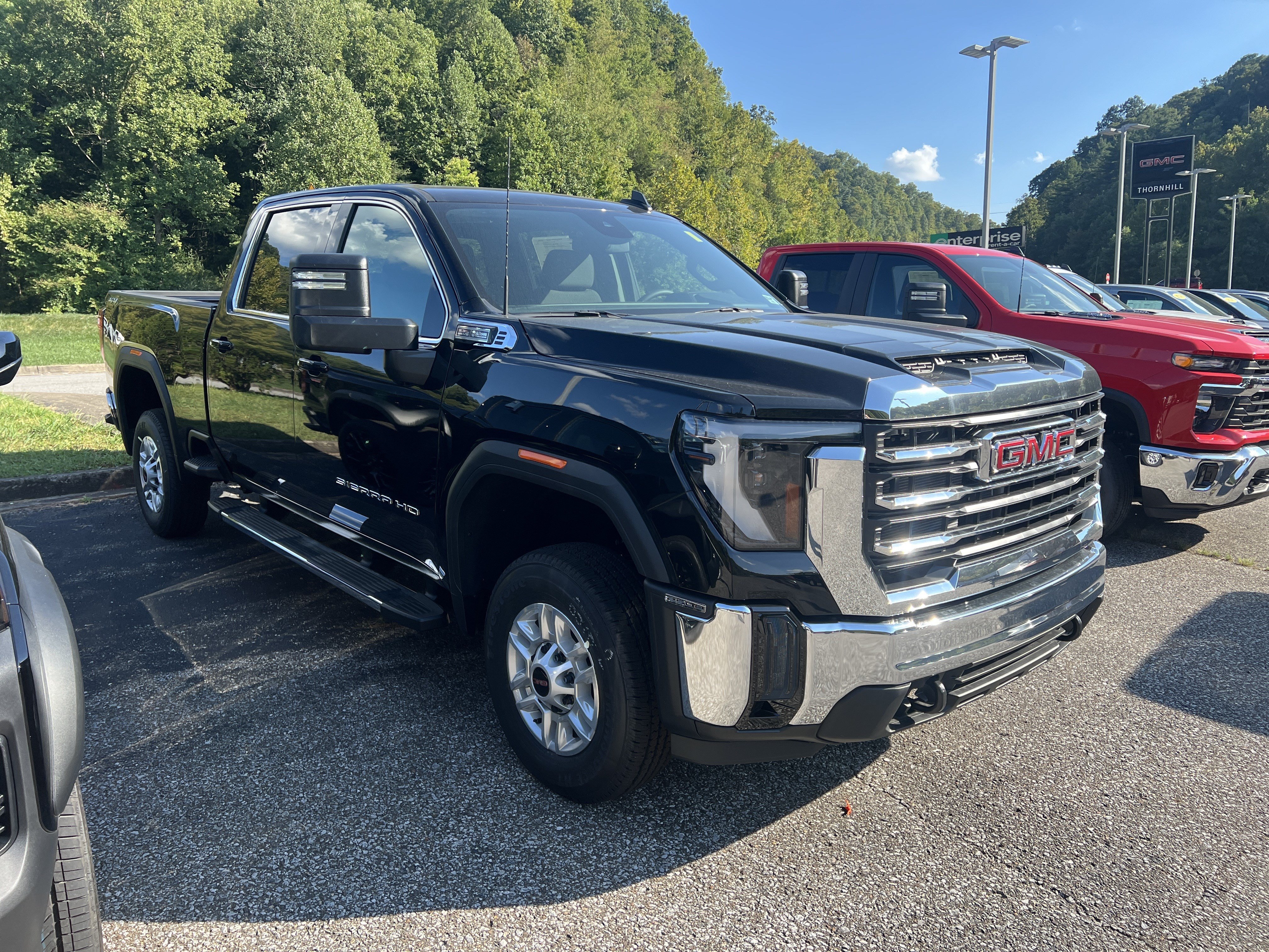 New 2026 GMC Sierra 2500 SLE w/ Remote Start Package AWD/4WD image 3