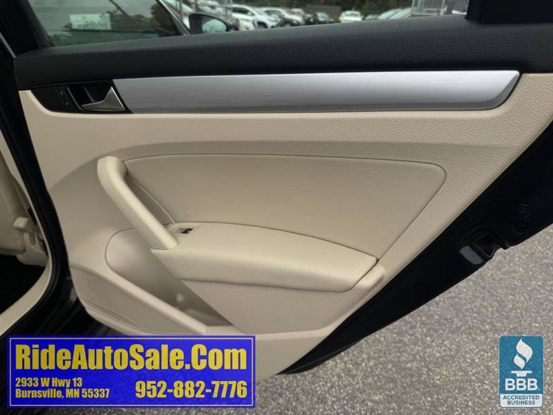 Used 2012 Volkswagen Passat 2.5 SE FWD image 15