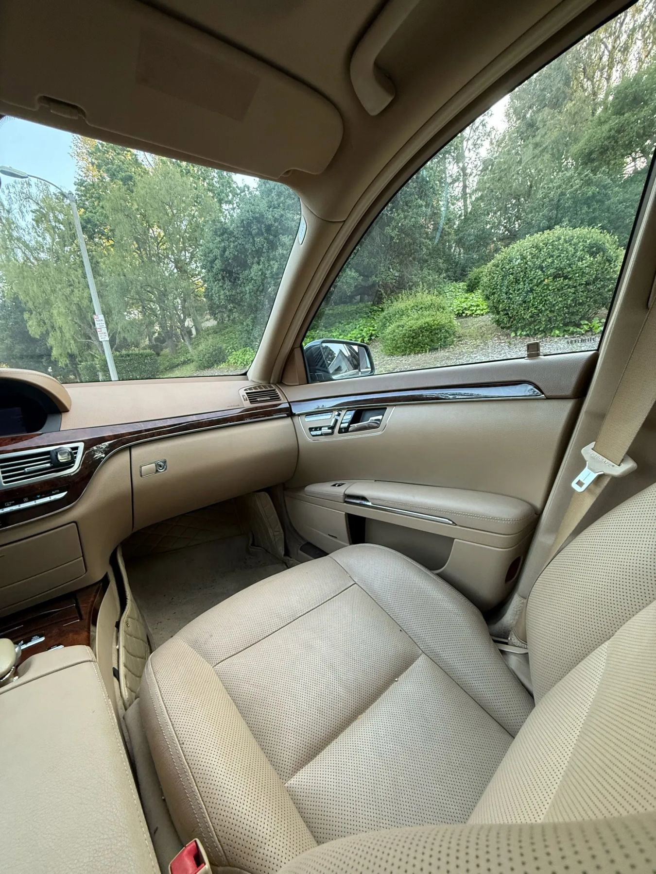 Used 2012 Mercedes-Benz S 550 4MATIC image 34