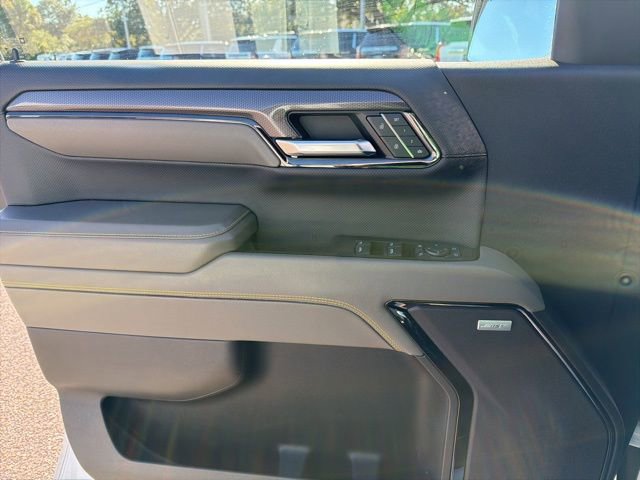 Used 2024 Chevrolet Silverado 1500 ZR2 w/ Technology Package image 9