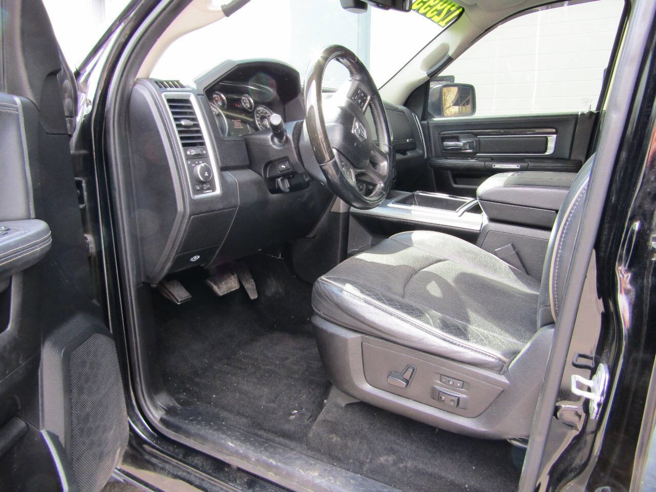 Used 2013 RAM 1500 Limited AWD/4WD image 3