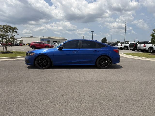 Used 2023 Honda Civic Sport image 4