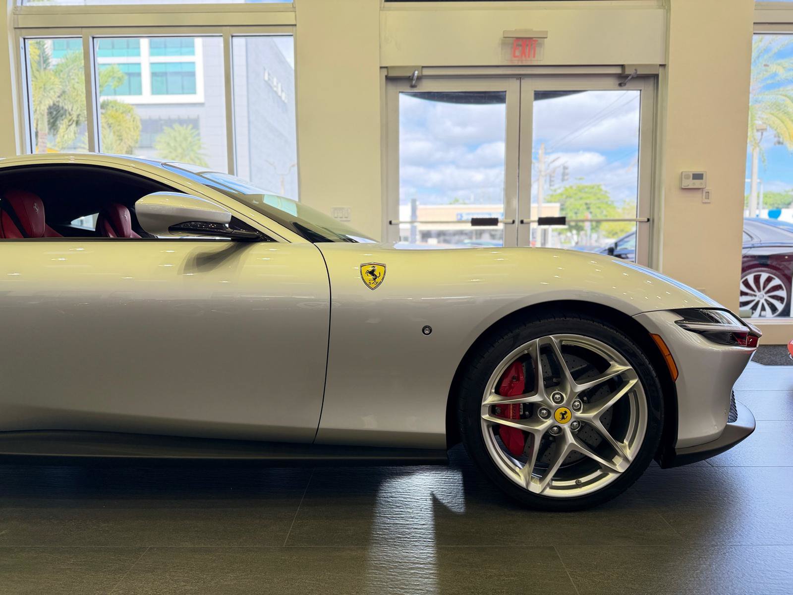 Used 2022 Ferrari Roma RWD image 24