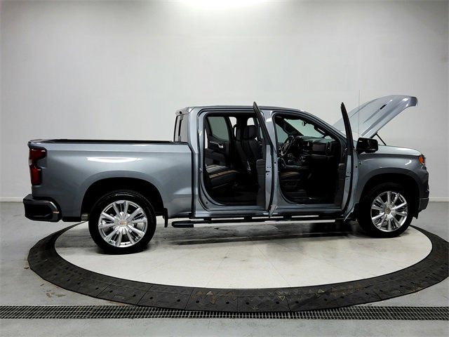 Used 2023 Chevrolet Silverado 1500 High Country image 16