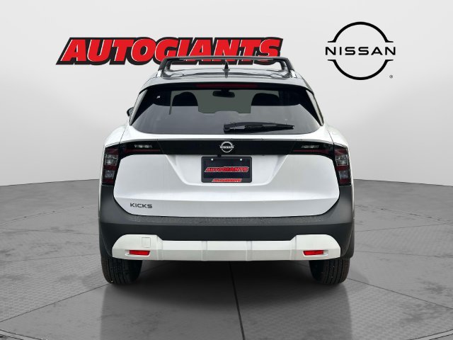 New 2027 Nissan Kicks SV w/ Cold Weather Package FWD image 4