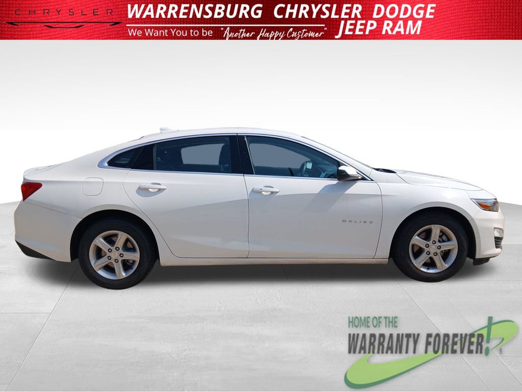 Used 2024 Chevrolet Malibu LT FWD image 3
