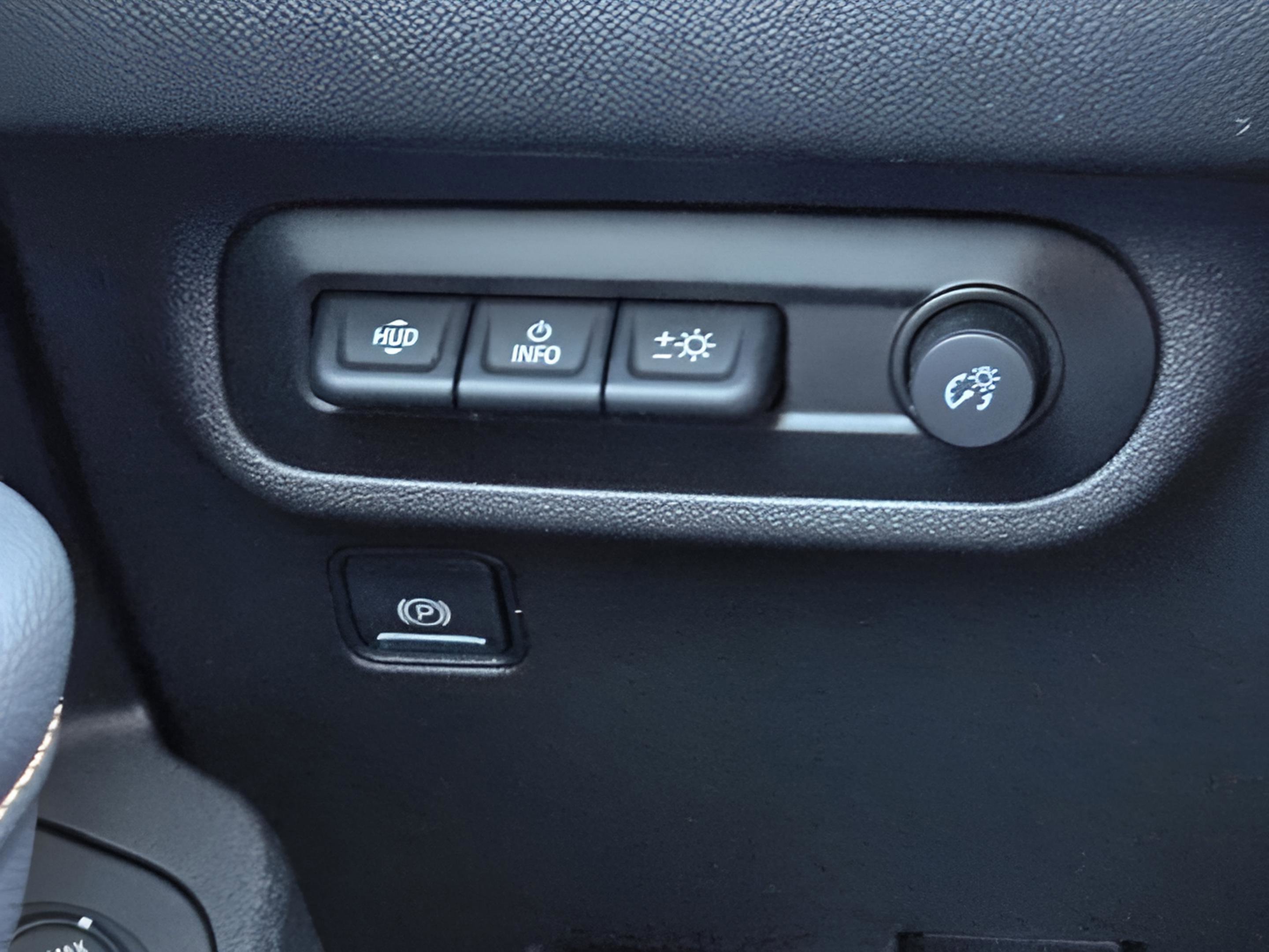 Used 2022 GMC Terrain AT4 w/ Infotainment Package II image 20