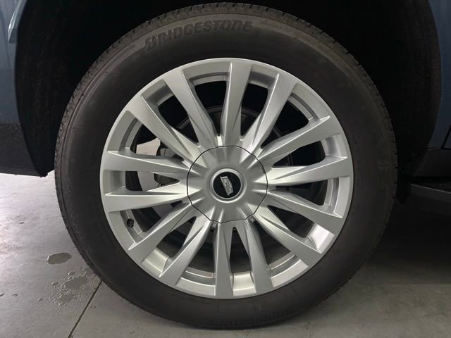 Certified 2025 Cadillac Escalade Luxury image 12