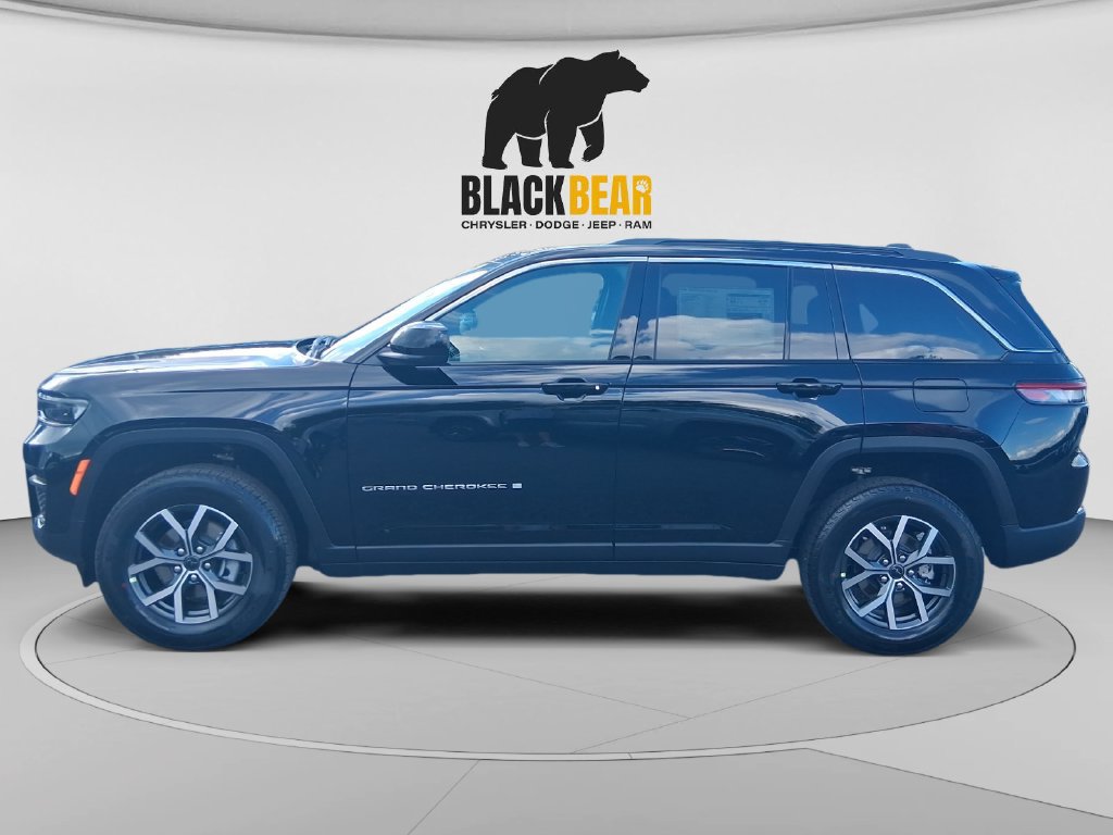New 2027 Jeep Grand Cherokee Laredo X AWD/4WD image 6