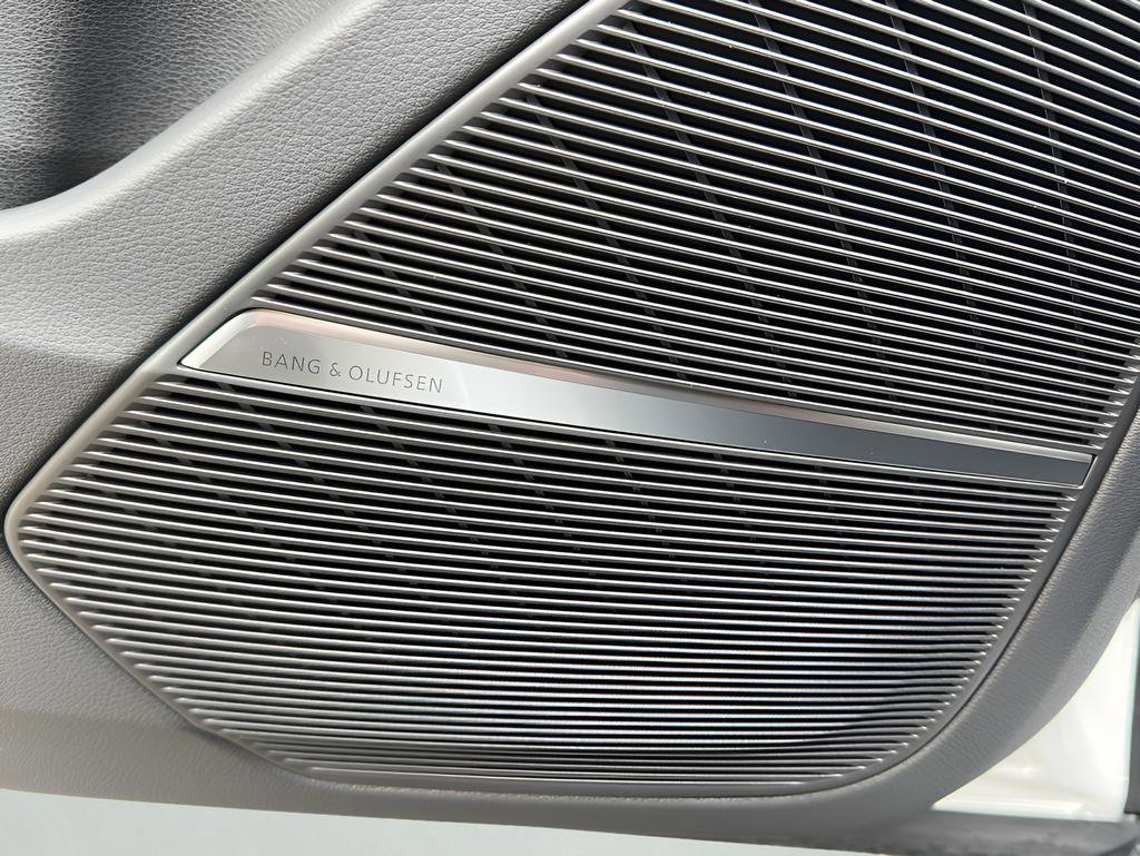 New 2026 Audi SQ8 Prestige AWD/4WD image 33