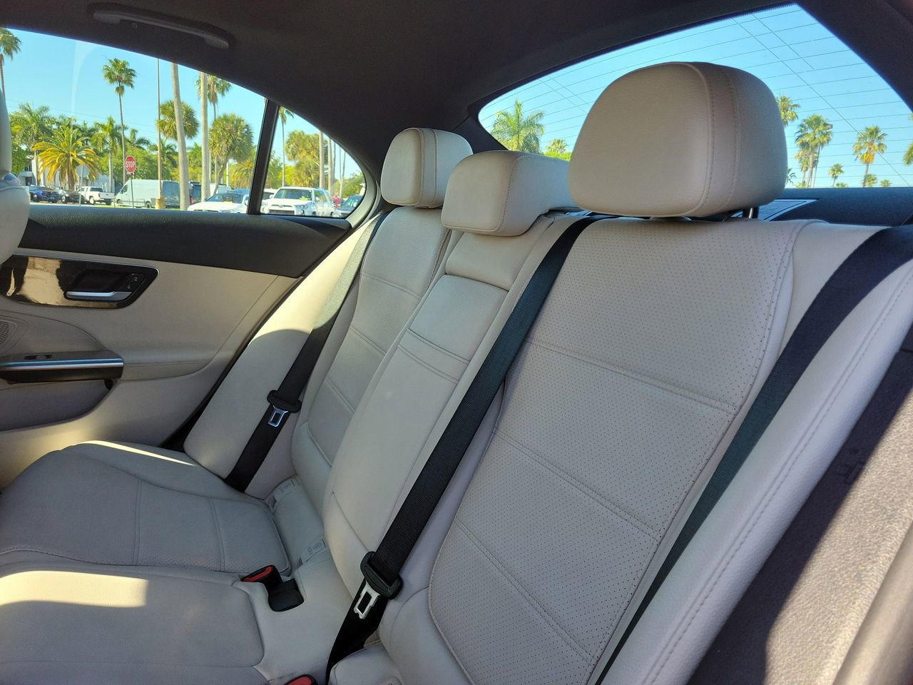 Used 2022 Mercedes-Benz C 300 Sedan image 11