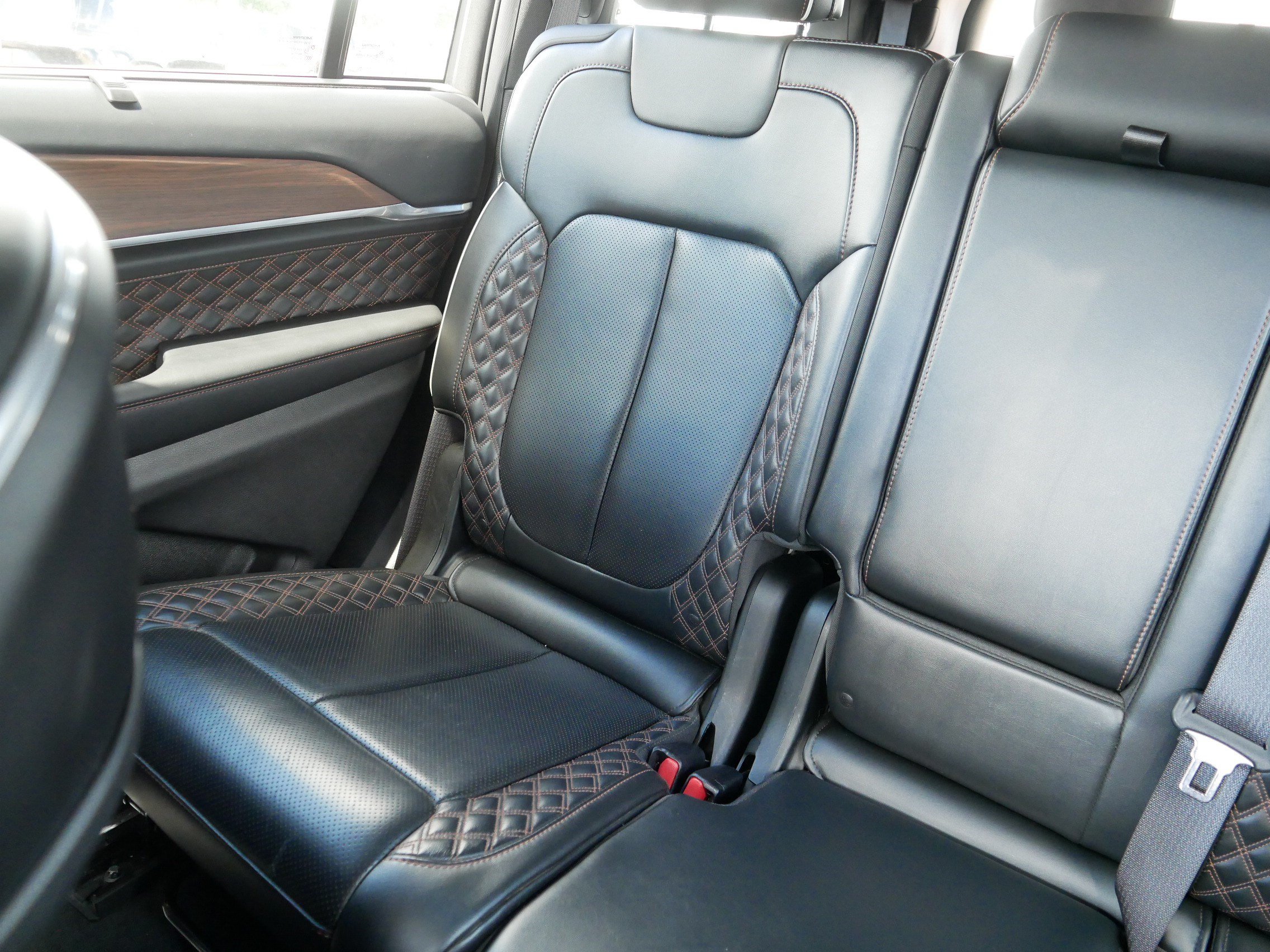 Used 2021 Jeep Grand Cherokee L Summit w/ Advanced Protech Group IV AWD/4WD image 12