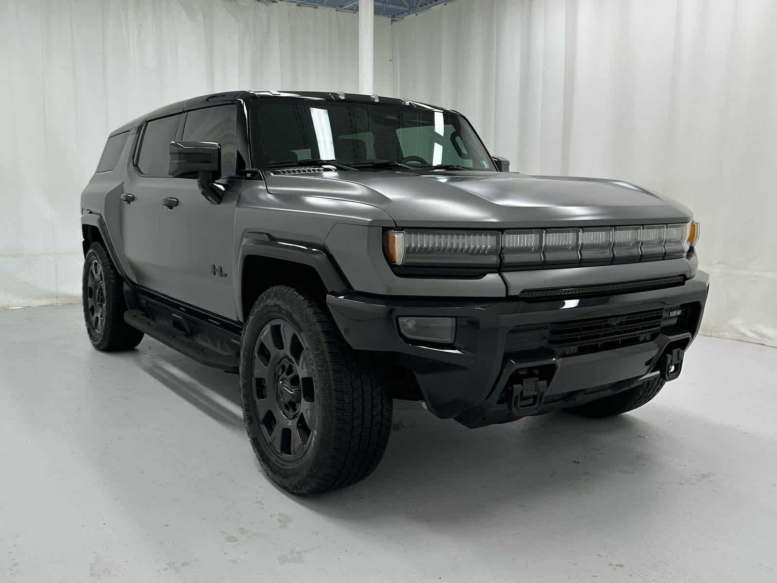 Used 2026 GMC Hummer EV 3X w/ Carbon Fiber Edition Package AWD/4WD image 1