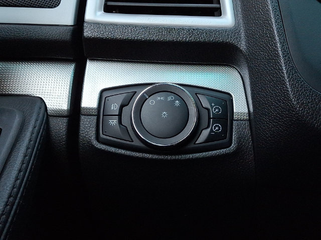 Used 2013 Ford Explorer XLT AWD/4WD image 25