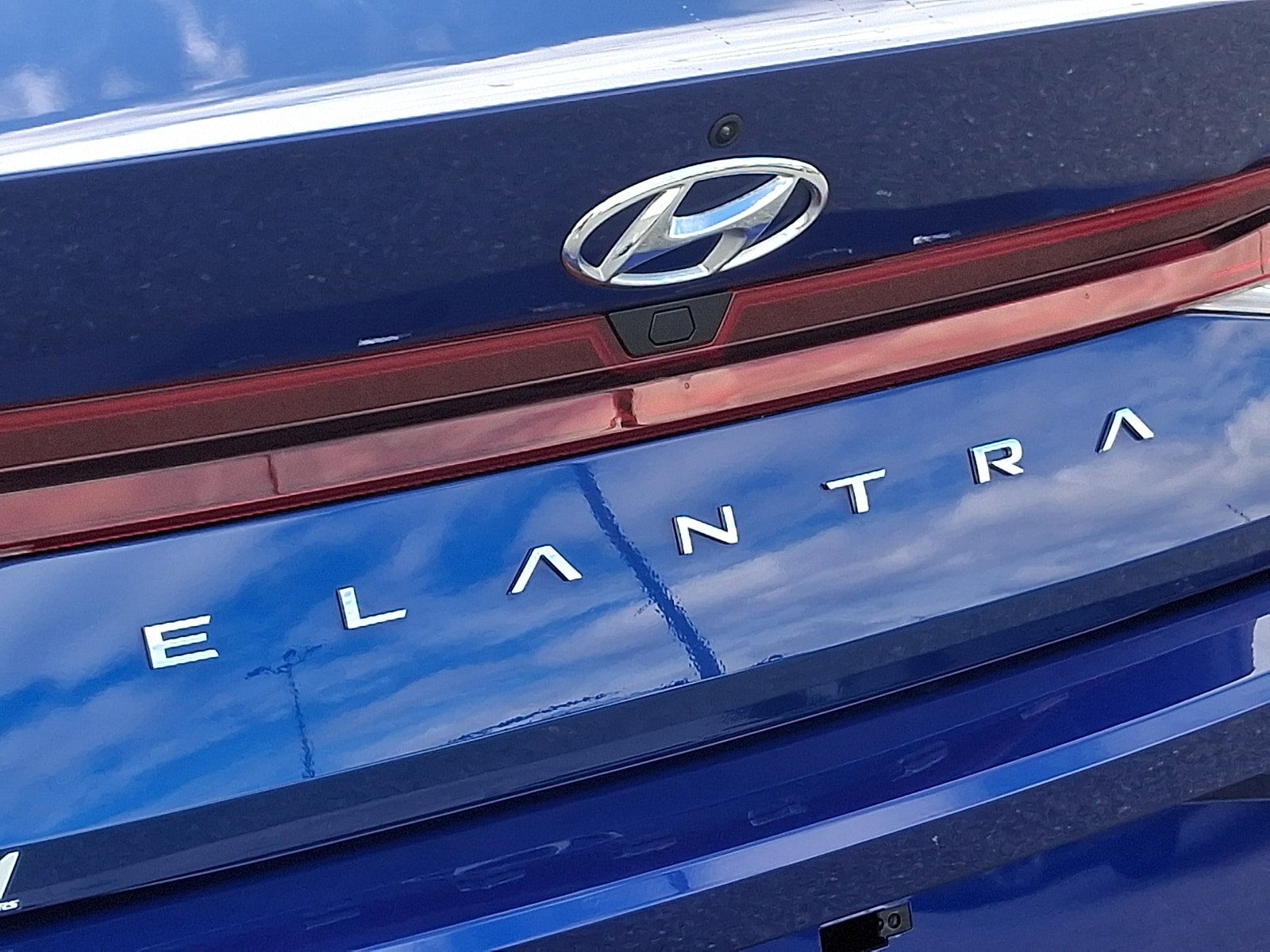 Used 2023 Hyundai Elantra SEL w/ Convenience Package FWD image 30