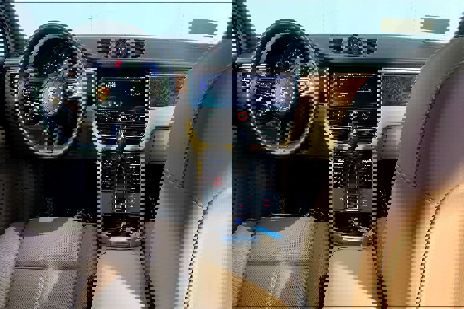 Used 2022 Porsche Macan image 14