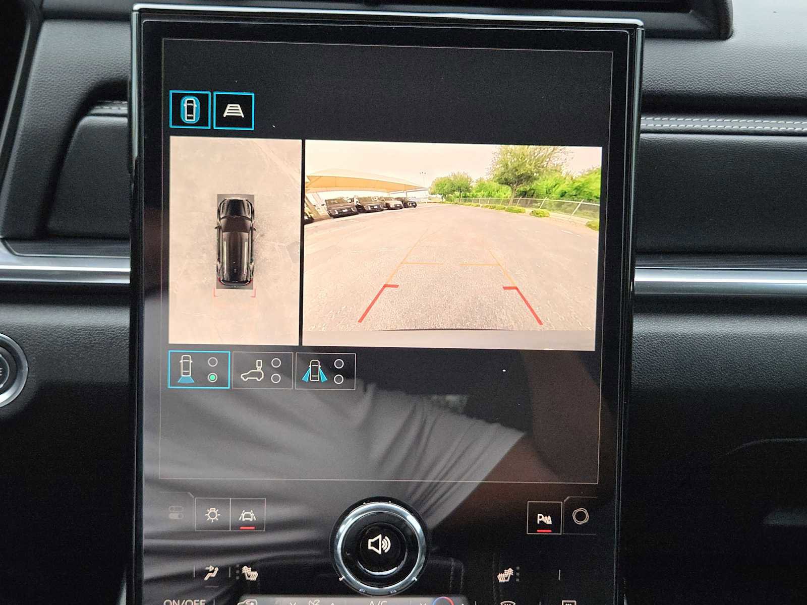 Certified 2026 GMC Terrain Elevation w/ Black Edition image 18