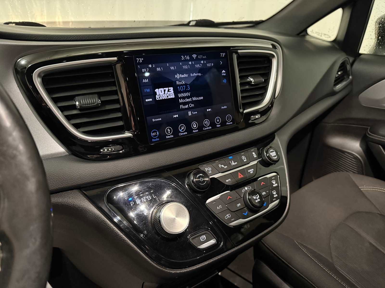 Used 2019 Chrysler Pacifica Touring Plus w/ Advanced Safetytec Group image 33