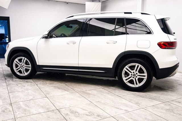 Used 2022 Mercedes-Benz GLB 250 4MATIC image 3
