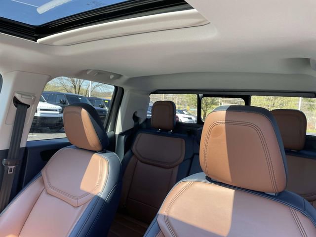 Used 2024 Ford Maverick Lariat w/ FX4 Off-Road Package image 11