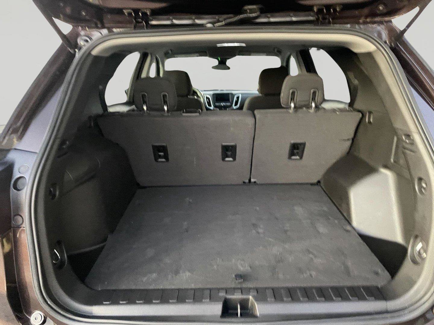 Used 2020 Chevrolet Equinox LT w/ LPO, Floor Liner Package AWD/4WD image 10
