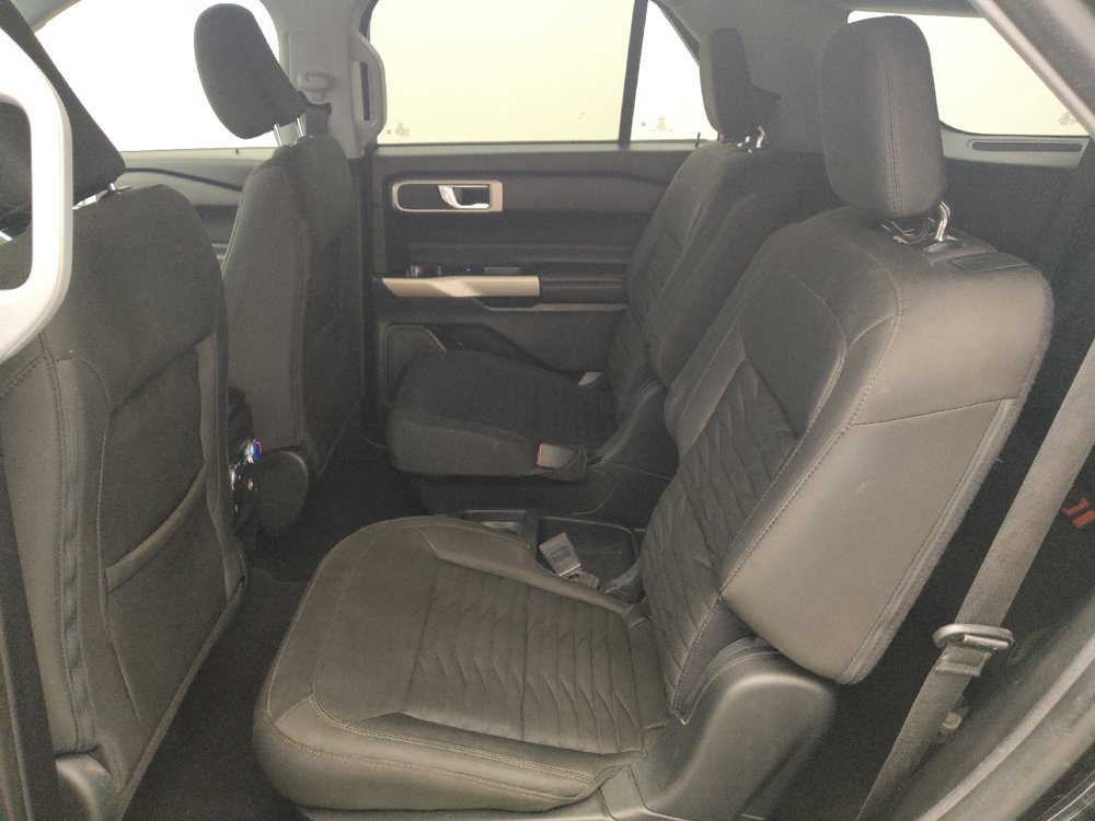 Used 2021 Ford Explorer XLT RWD image 18
