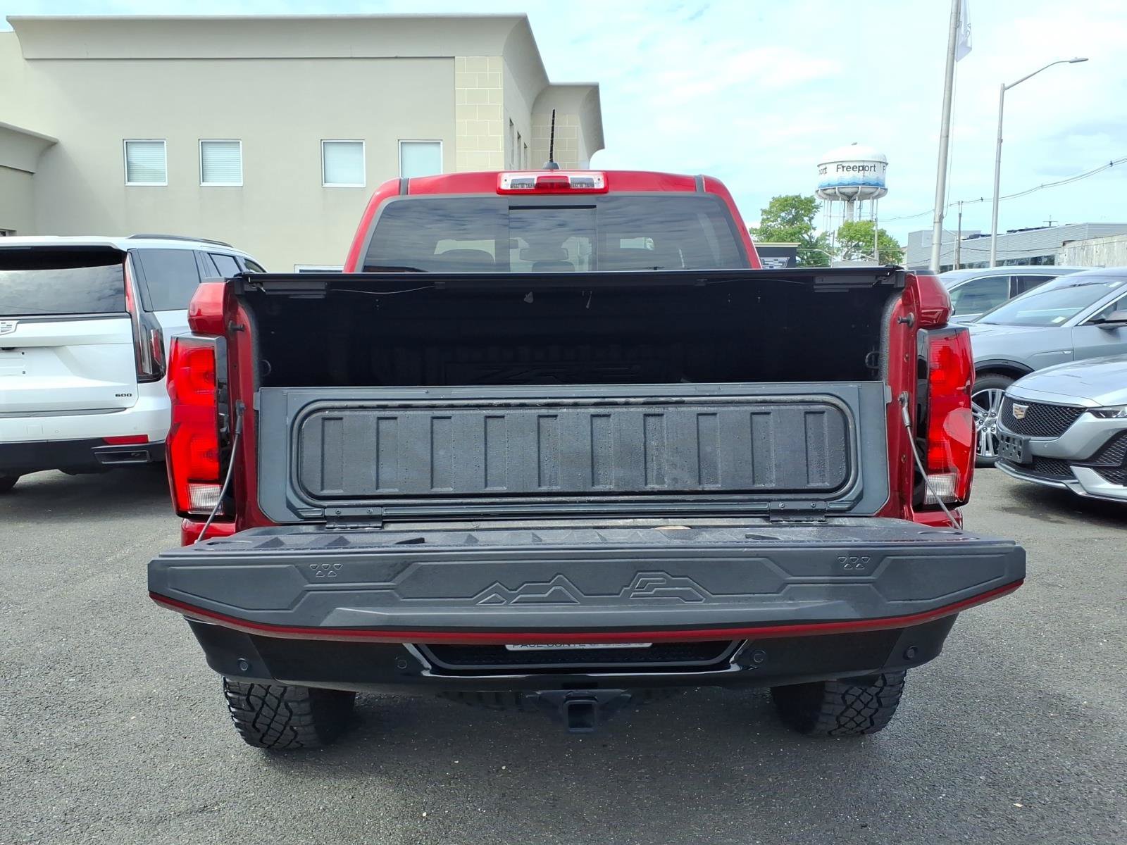 Used 2024 Chevrolet Colorado ZR2 w/ ZR2 Convenience Package III AWD/4WD image 14