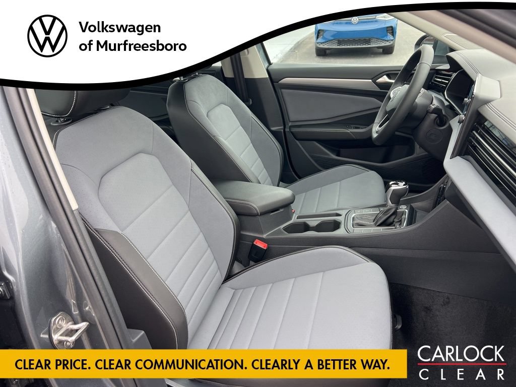 Used 2026 Volkswagen Jetta SE FWD image 23