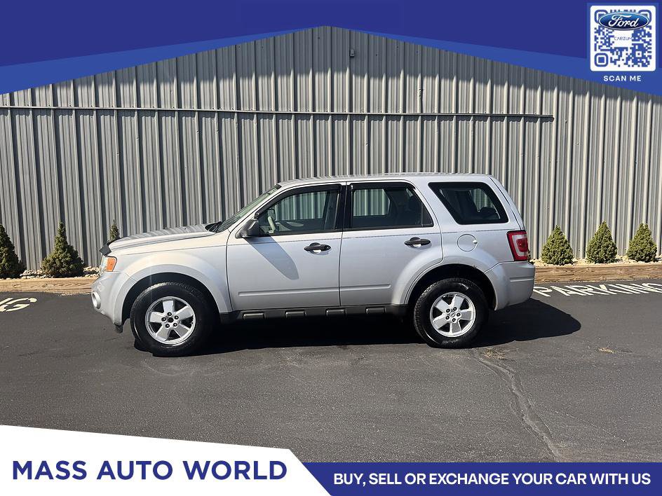 Used 2011 Ford Escape XLS w/ 101A Rapid Spec Order Code FWD image 1