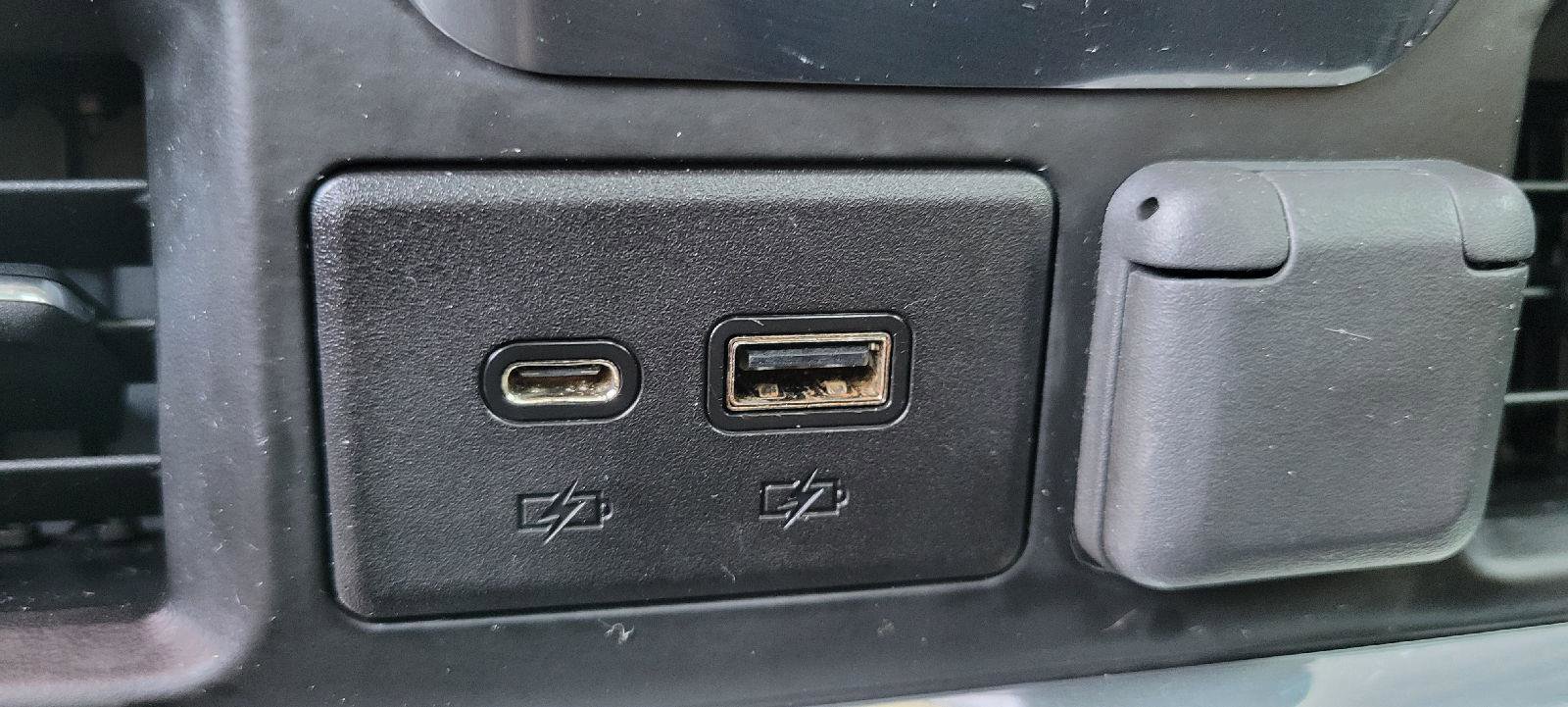 Used 2019 Chevrolet Silverado 1500 LTZ w/ LTZ Plus Package image 23