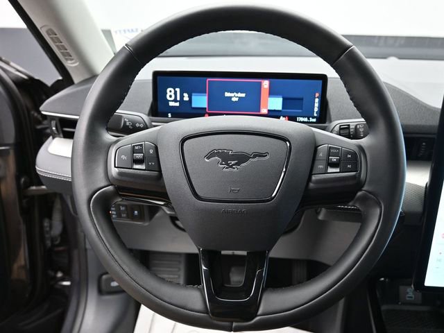 Used 2022 Ford Mustang Mach-E Select image 14