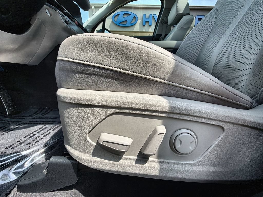 Used 2024 Kia Sorento SX AWD/4WD image 14