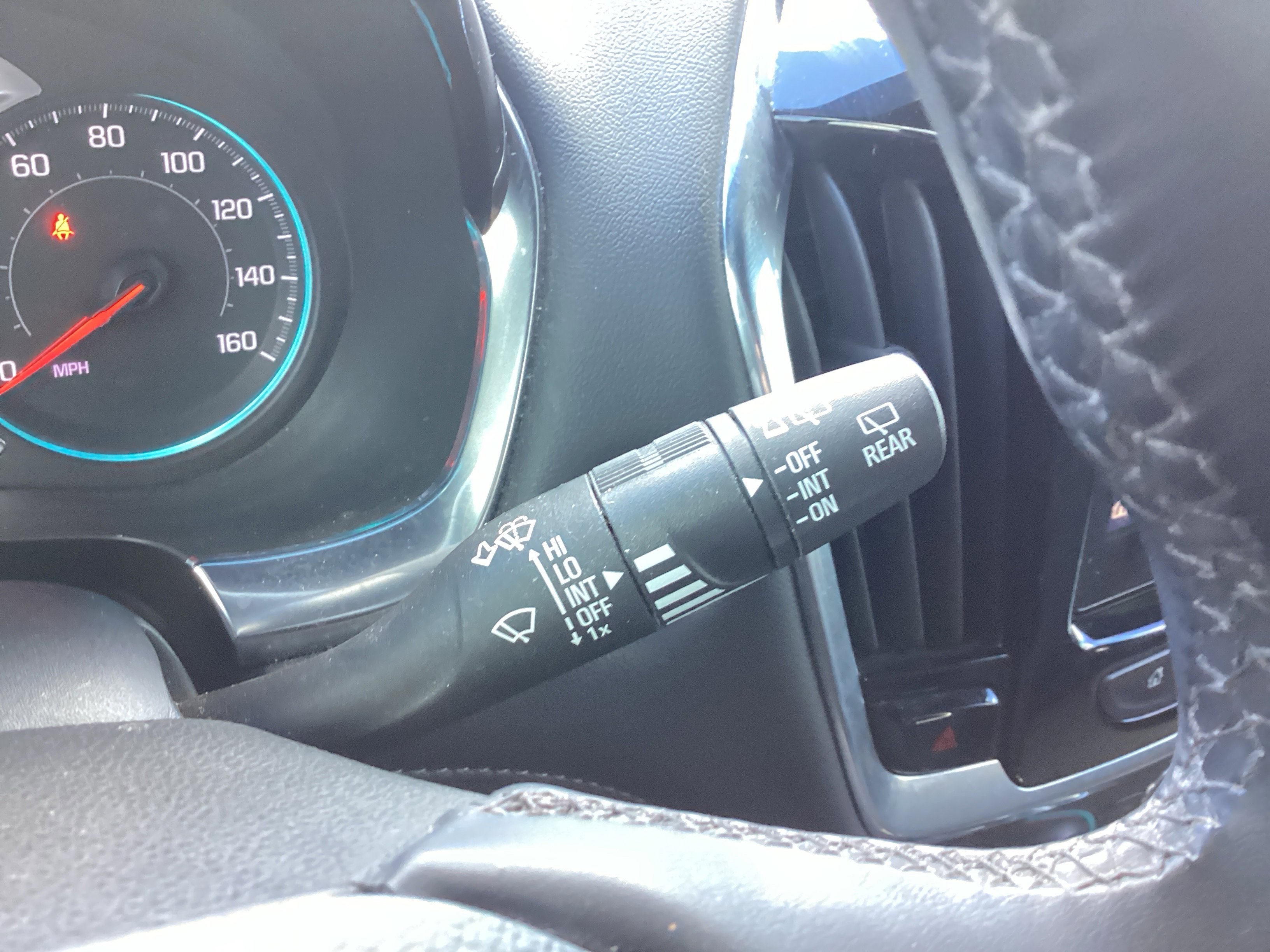 Used 2023 Chevrolet Traverse LT image 19