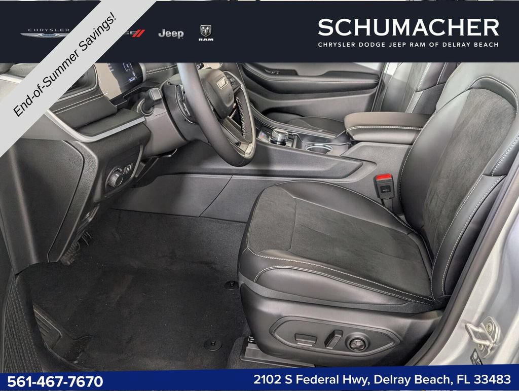 New 2025 Jeep Grand Cherokee L Altitude RWD image 6
