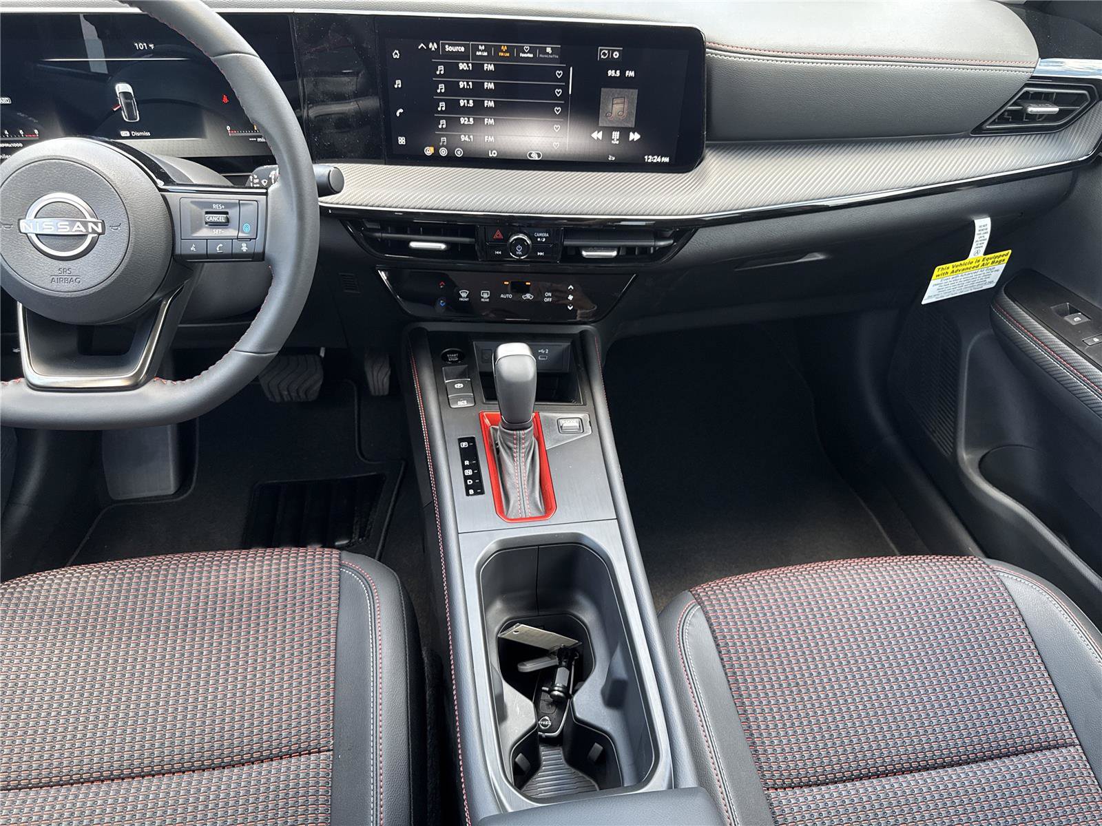 New 2026 Nissan Kicks SR AWD/4WD image 15