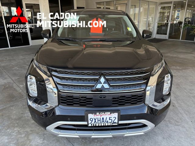 Used 2025 Mitsubishi Outlander SE AWD/4WD image 11