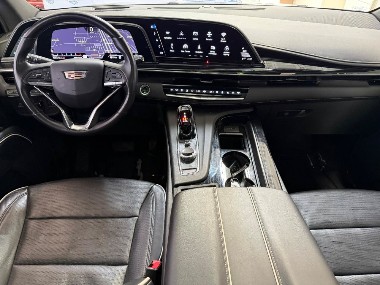 Used 2023 Cadillac Escalade ESV Sport AWD/4WD image 34