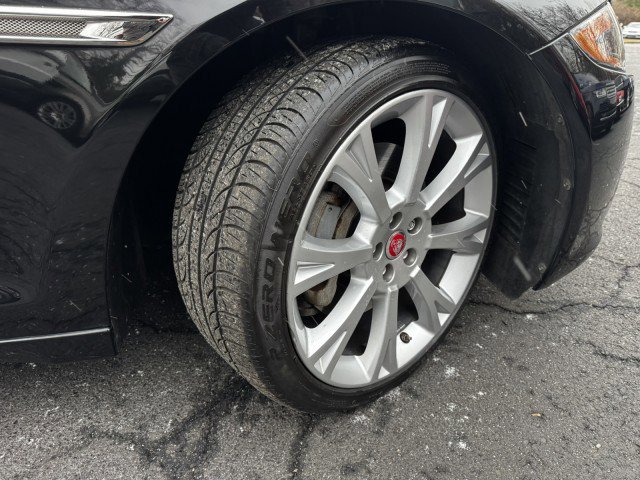 Used 2017 Jaguar XJ L Portfolio image 43