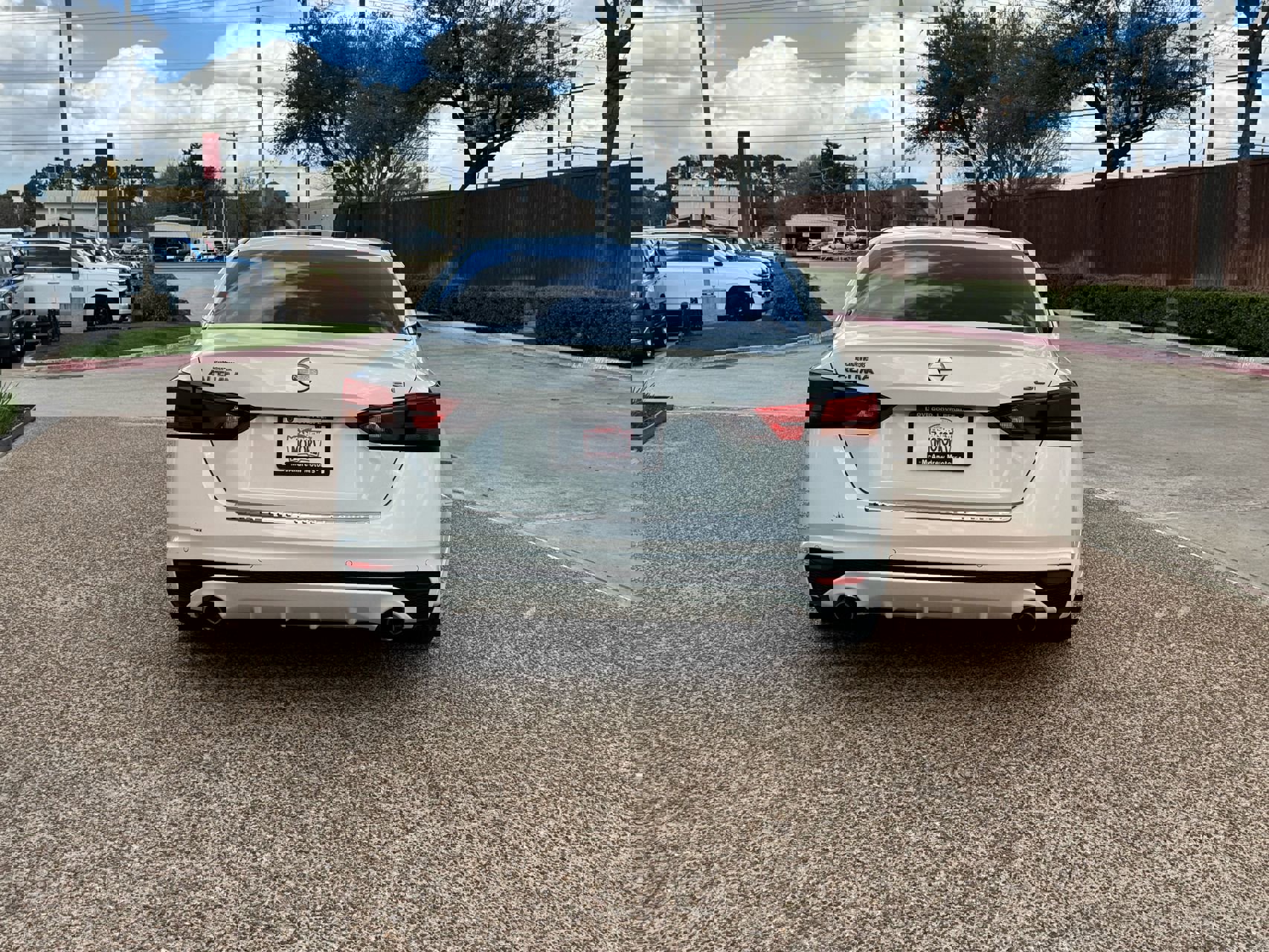 Used 2023 Nissan Altima 2.5 SL image 9