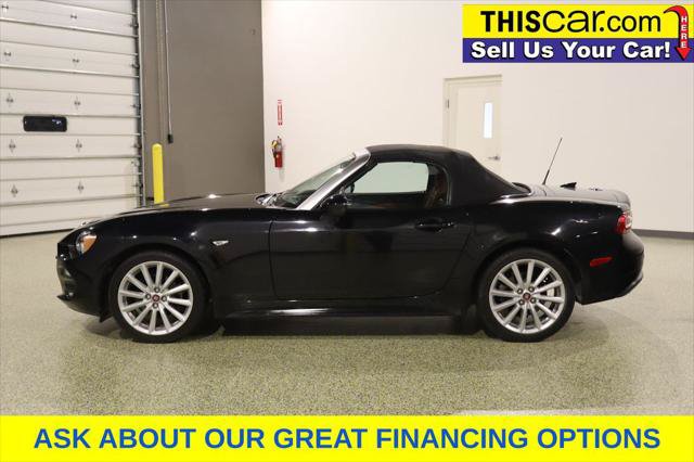 Used 2017 FIAT 124 Spider Lusso RWD image 5