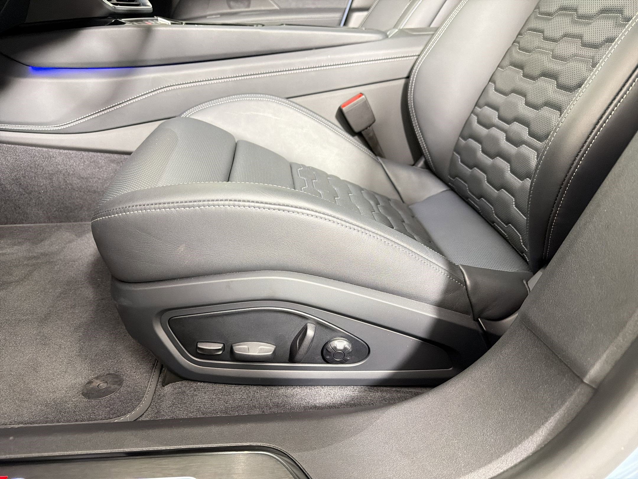 New 2026 Audi S e-tron GT Prestige image 11