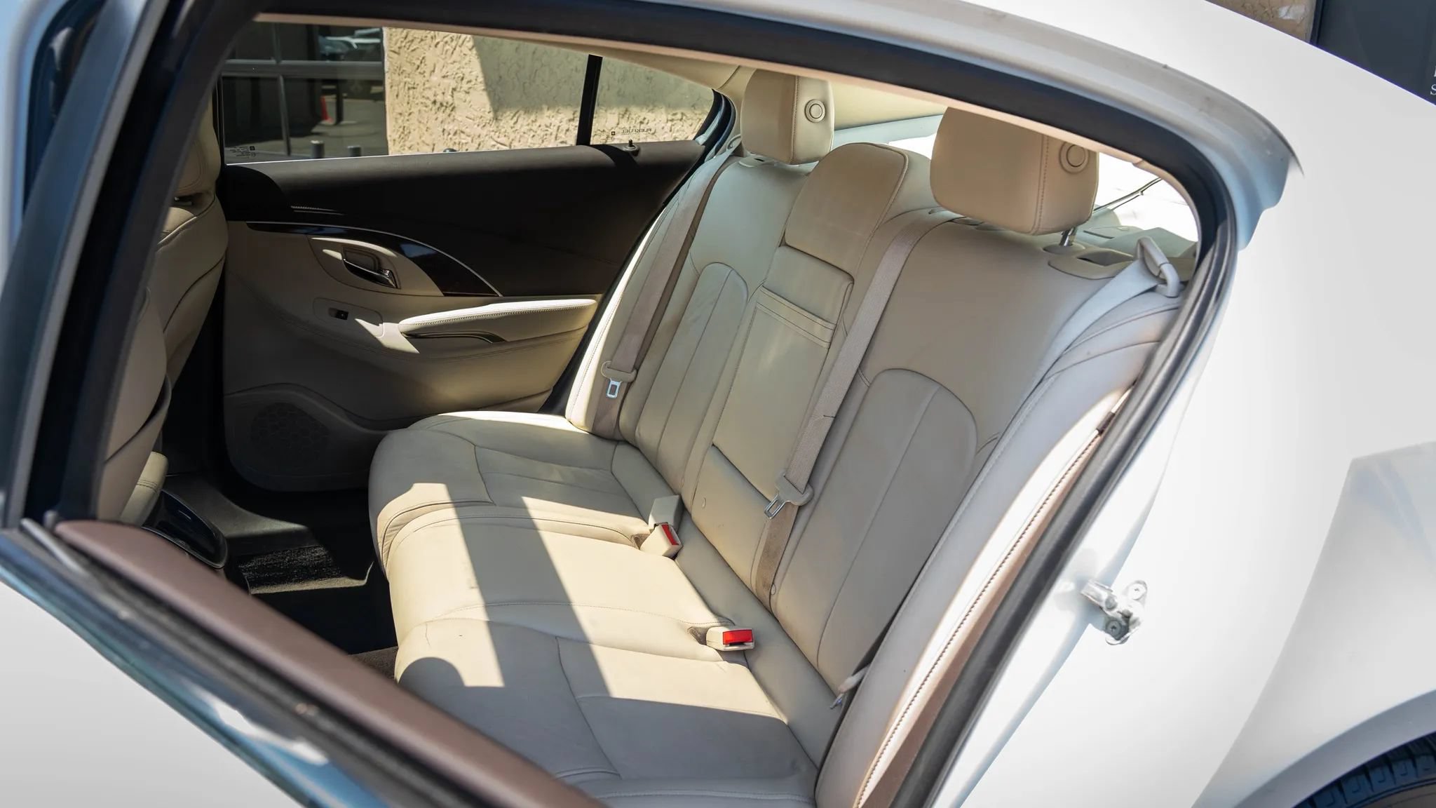 Used 2016 Buick LaCrosse Leather w/ Experience Buick Package FWD image 17