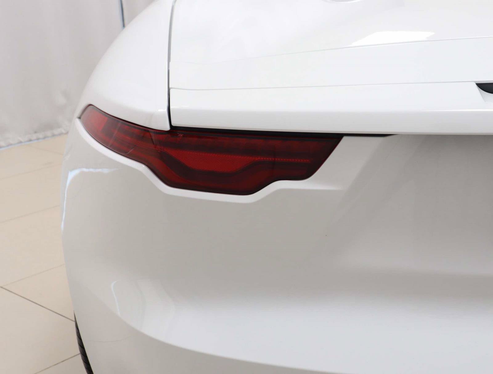 Used 2024 Jaguar F-TYPE Convertible AWD image 13