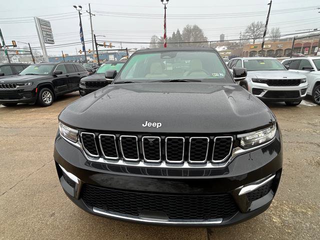 New 2025 Jeep Grand Cherokee Limited w/ Luxury Tech Group II image 3