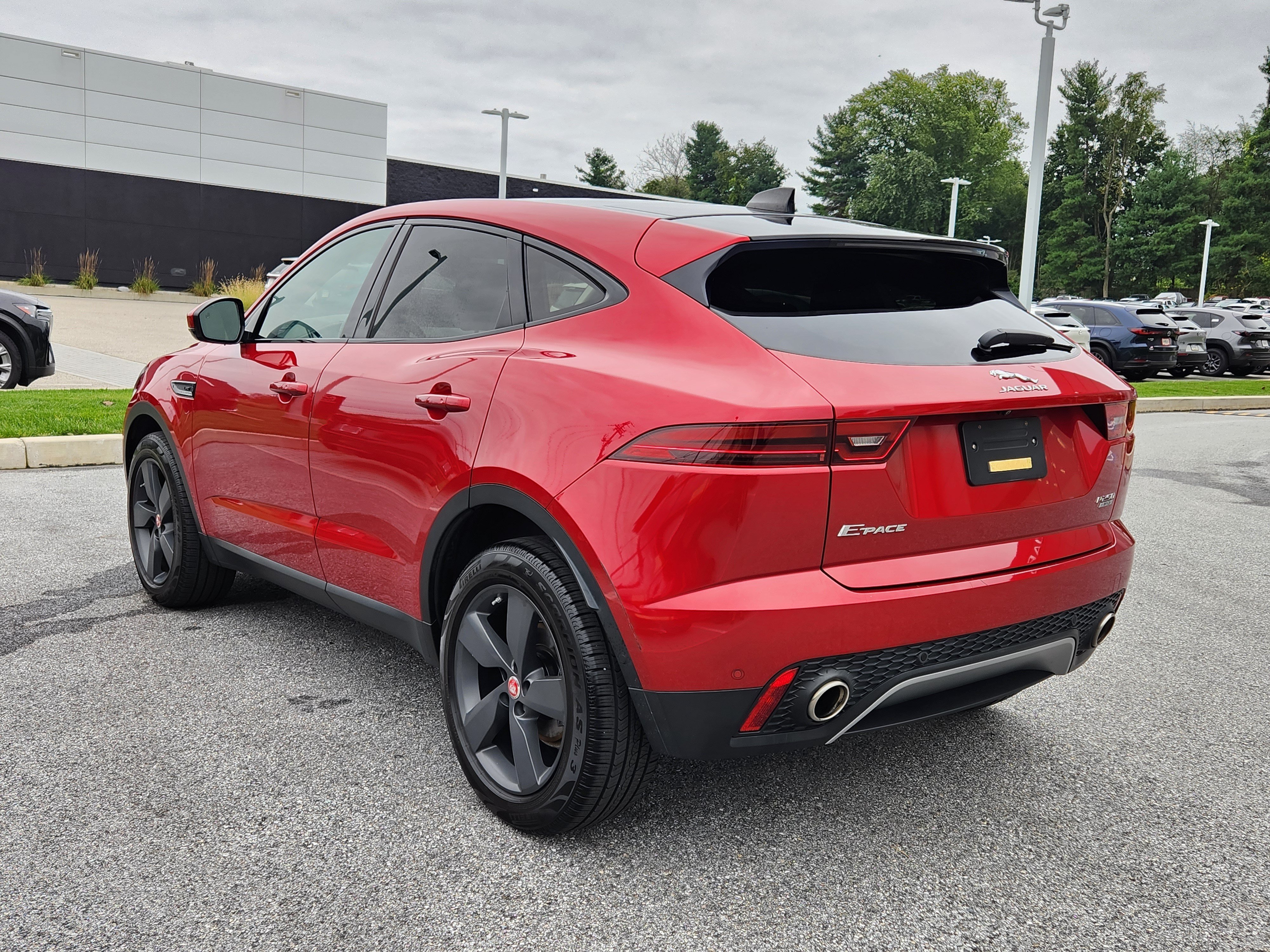 Used 2020 Jaguar E-PACE SE AWD/4WD image 3