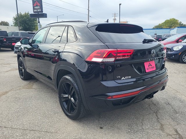Used 2023 Volkswagen Atlas Cross Sport SEL AWD/4WD image 11