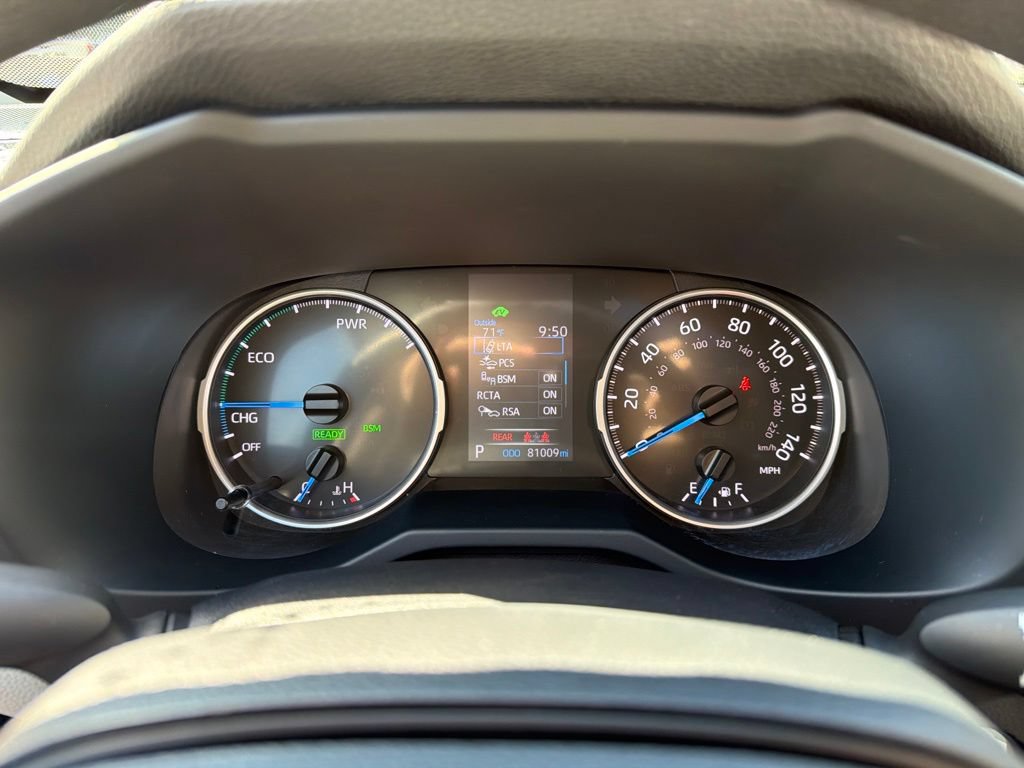 Used 2022 Toyota RAV4 XLE w/ Convenience Package AWD/4WD image 9